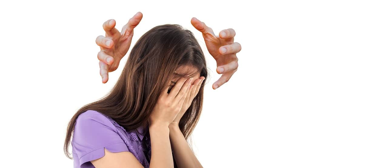 ילדה עם קשיים